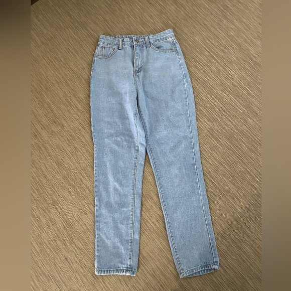 Shein High Waist Mom Jeans & Primark Shirts - Picture 8 of 10